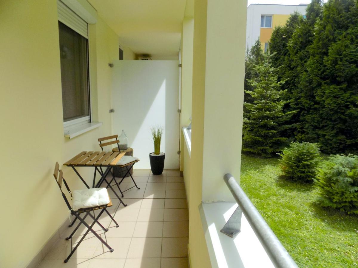 Casa Iris Apartment Szekesfehervar Bagian luar foto